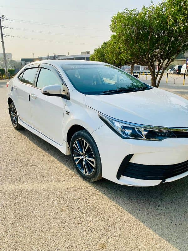 Toyota Corolla Altis 2017 6