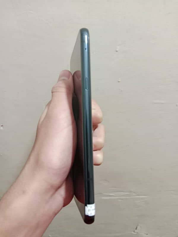 LG g8x thinq 10/10 lush condition 2