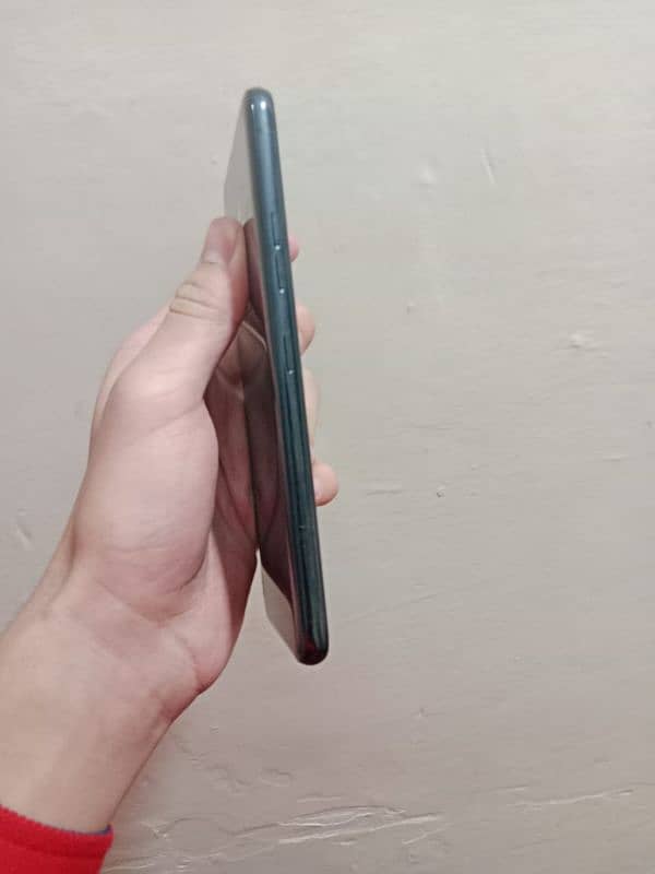 LG g8x thinq 10/10 lush condition 4