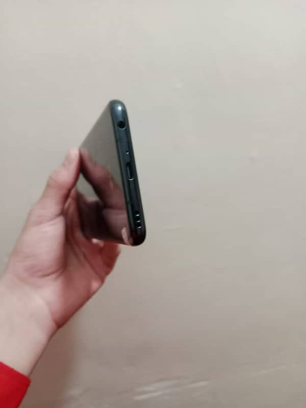 LG g8x thinq 10/10 lush condition 5