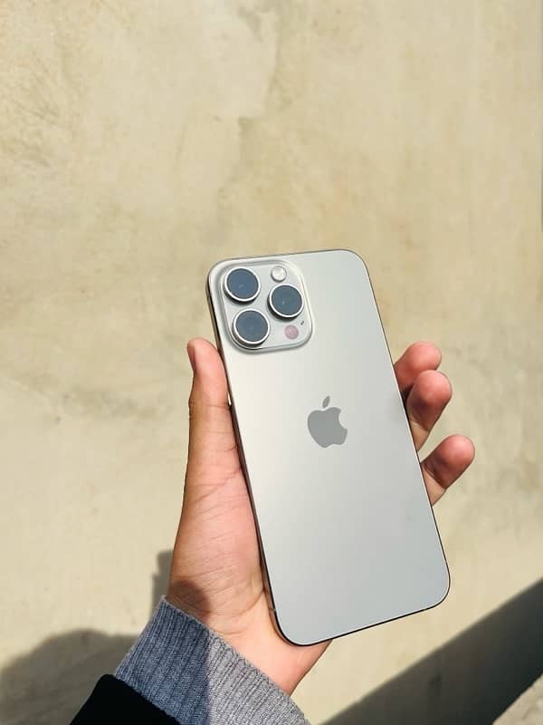 iphone 15 pro max natural titanium 1