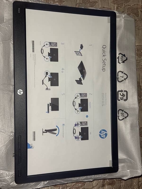 HP PRO-Display P223 (21.5 inch) 1