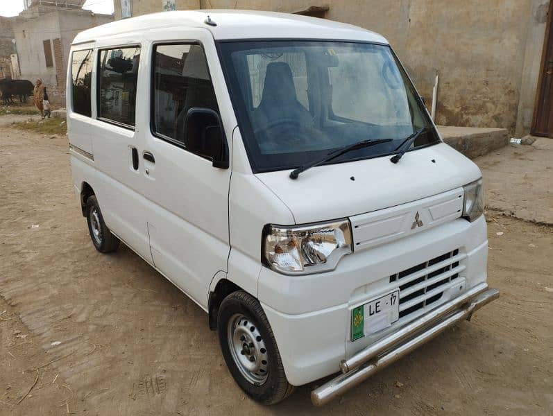 Mitsubishi Minicab Bravo 2017 0