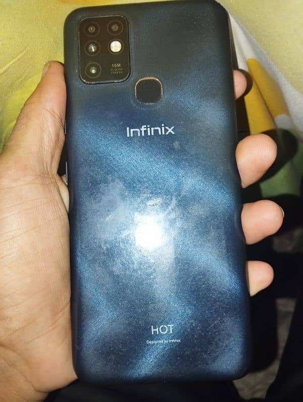 Infinix hot 10 4/64 2