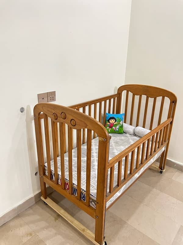 baby cot 1  year used 0