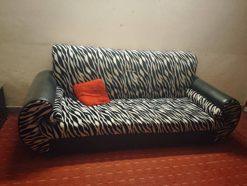 sofa 7 seater 0