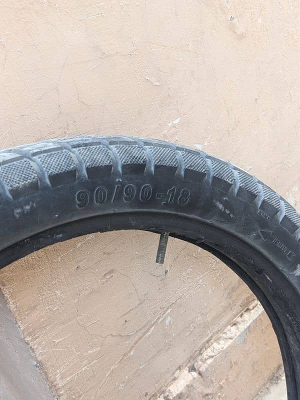 i want to sell my gs150 tyre with tube in good condition 1