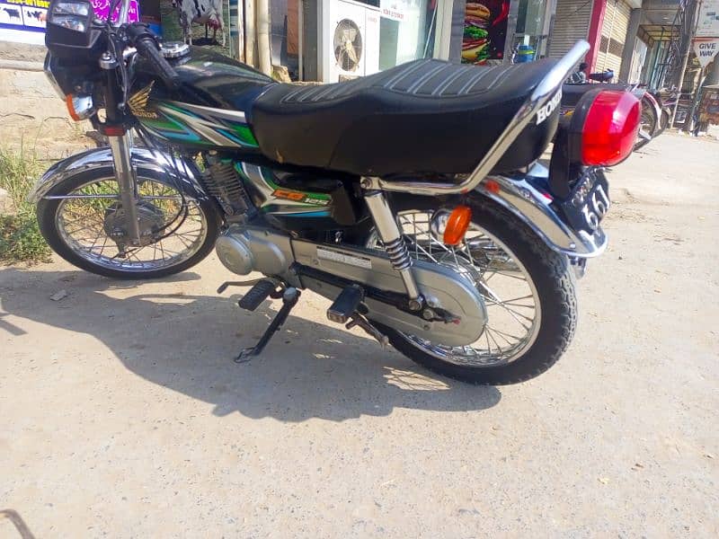 Honda 125 2015 model 03336204359 1