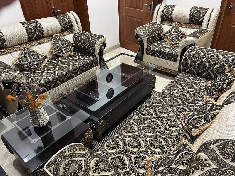 urgently selling sofa set with center tables and two side tables 4