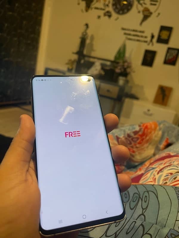 Samsung S10 Plus - Dual SIM, 8GB/128GB, Scratch-Free, PTA Approved 4