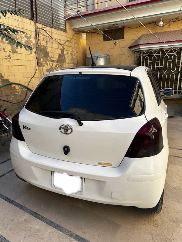 Toyota Vitz 2008 4