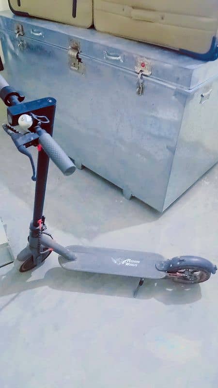 Rohan wings electric scooter only with accelerator E4 problem 0