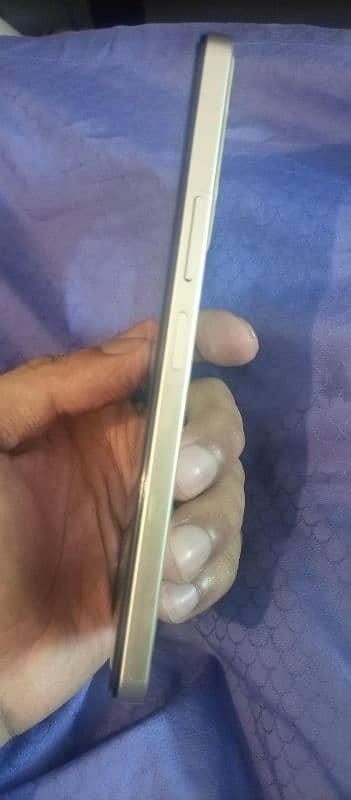 Vivo Y36 Golden colour 2