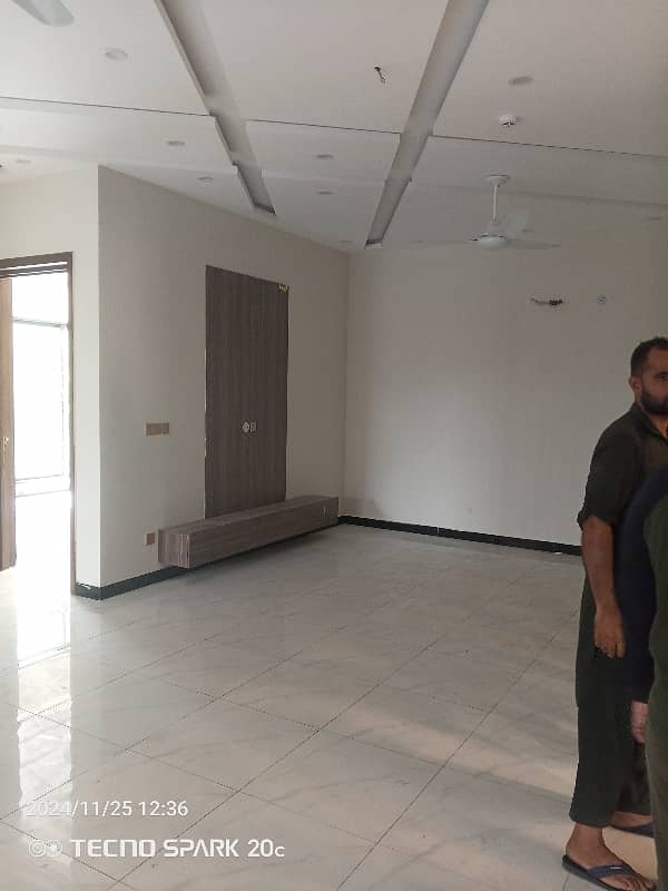 14 Marla Full House Available For Rent In Devine Gardens Near Ring Road And Allama Iqbal International Airport Lahore 3