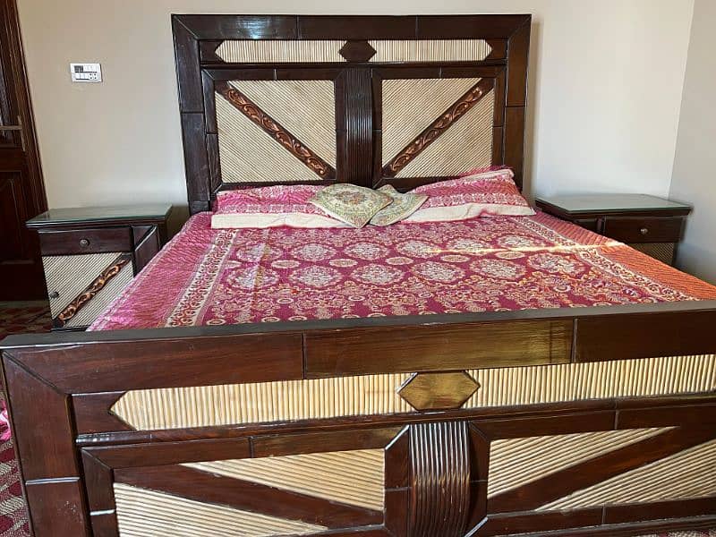 king size bed and dressing 2