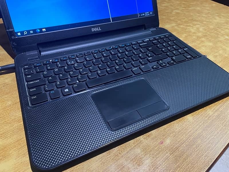 Dell Laptop Inspiron 3521 0