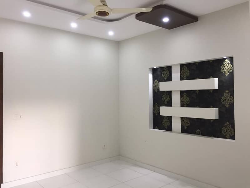 Brand New 10 Marla Upper Portion Lower Lock Available For Rent In Jasmine Block Bahria Town Lahore 6