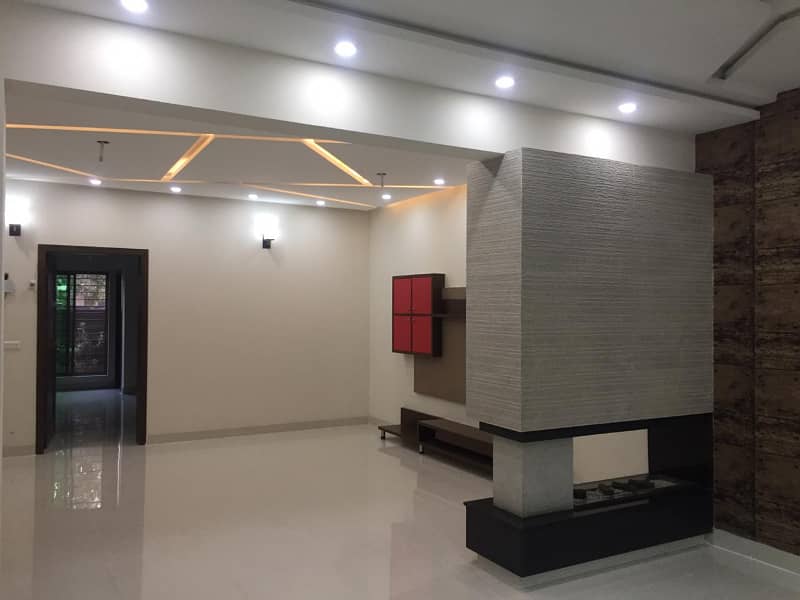 Brand New 10 Marla Upper Portion Lower Lock Available For Rent In Jasmine Block Bahria Town Lahore 9