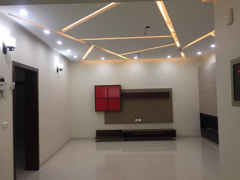 Brand New 10 Marla Upper Portion Lower Lock Available For Rent In Jasmine Block Bahria Town Lahore 11