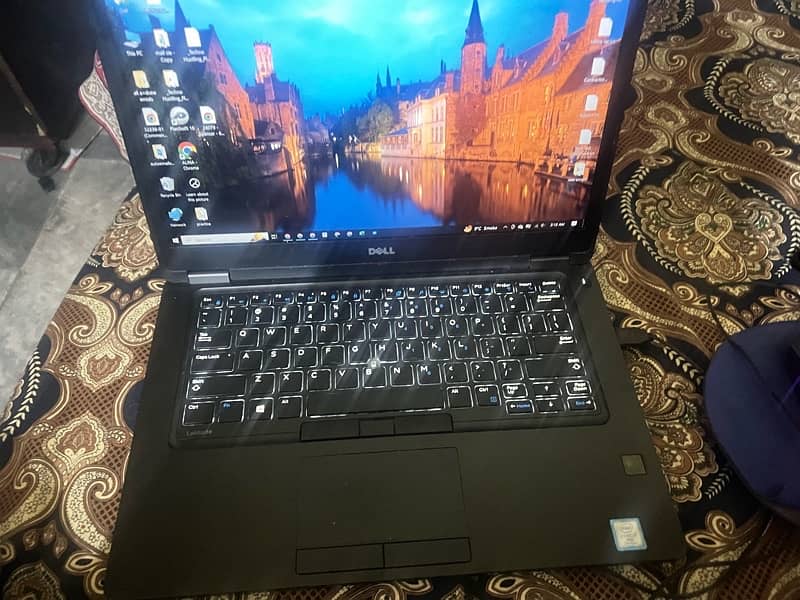 DELL  laptop   12Gb     Ram   storage 237gb 2