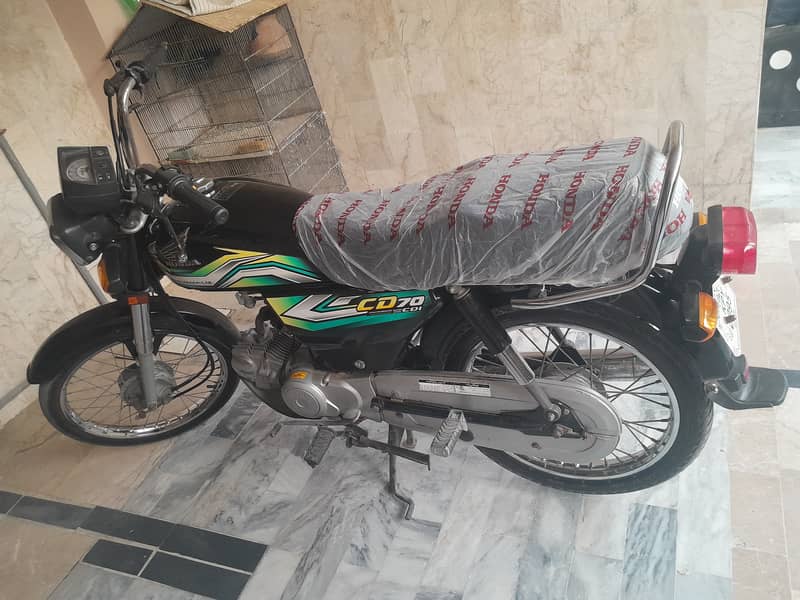 Honda CD 70 2023 4