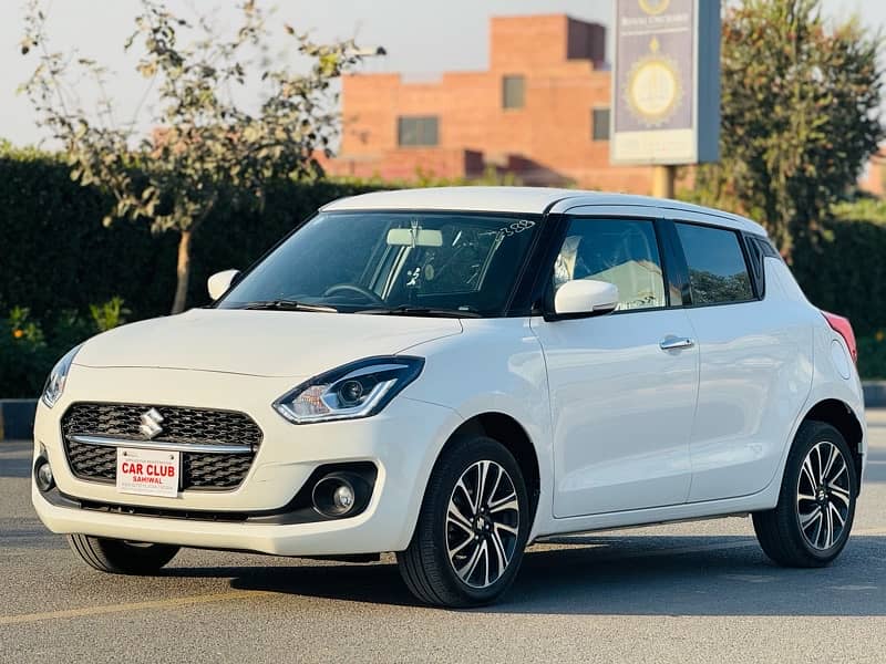 Suzuki Swift 2024 GLX VVT 1