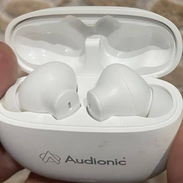 Air pods 0