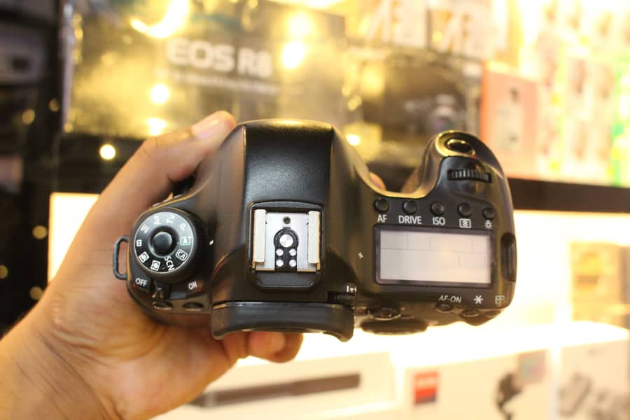 Canon 6D Body Only 3