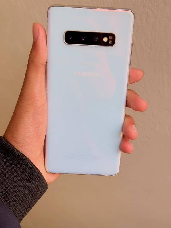 Samsung S10 Plus Official Pta Approved 8/128 2