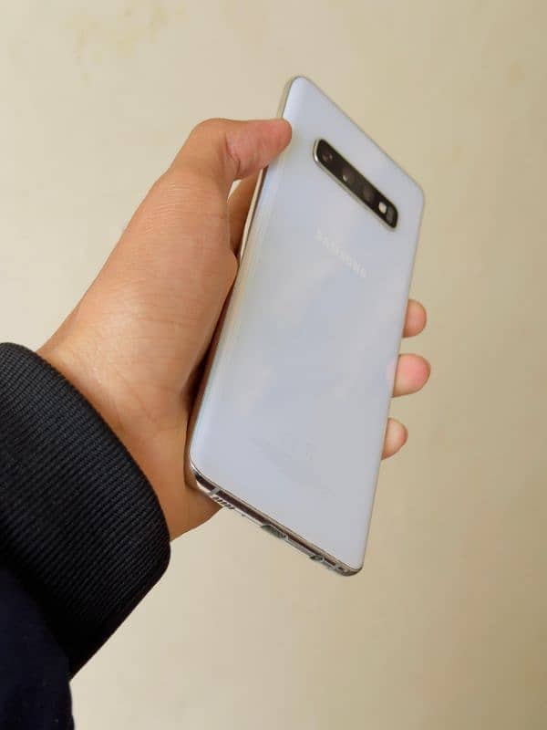 Samsung S10 Plus Official Pta Approved 8/128 3