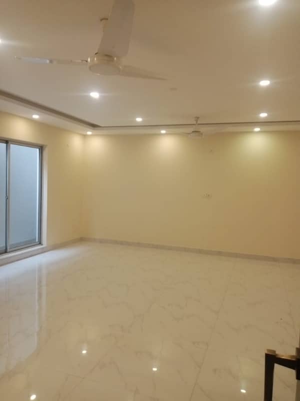 1 Kanal Brand New Upper Portion In Dha Phase 8 Near Ring Road And Allama Iqbal Air Port For Rent 10