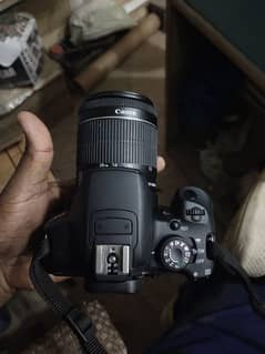 Canon 700D