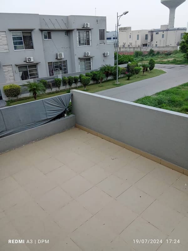 10 Marla Well Maintained Owner Build House In Dha Phase 8 For Rent On Prime Location Near Ring Road And Allama Iqbal AirPort 19