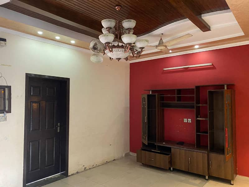 5 Marla Lower Portion For Rent Near Punjab School 4