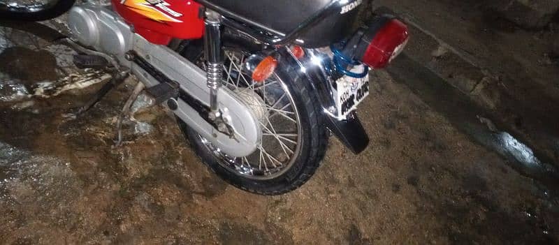 Honda 125 2021 8