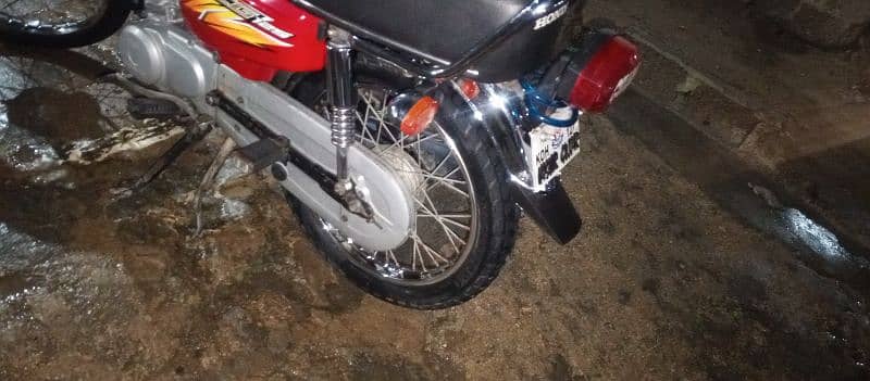 Honda 125 2021 9