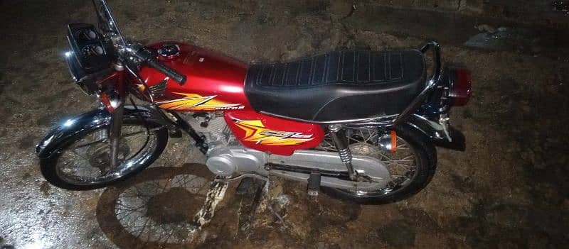 Honda 125 2021 11