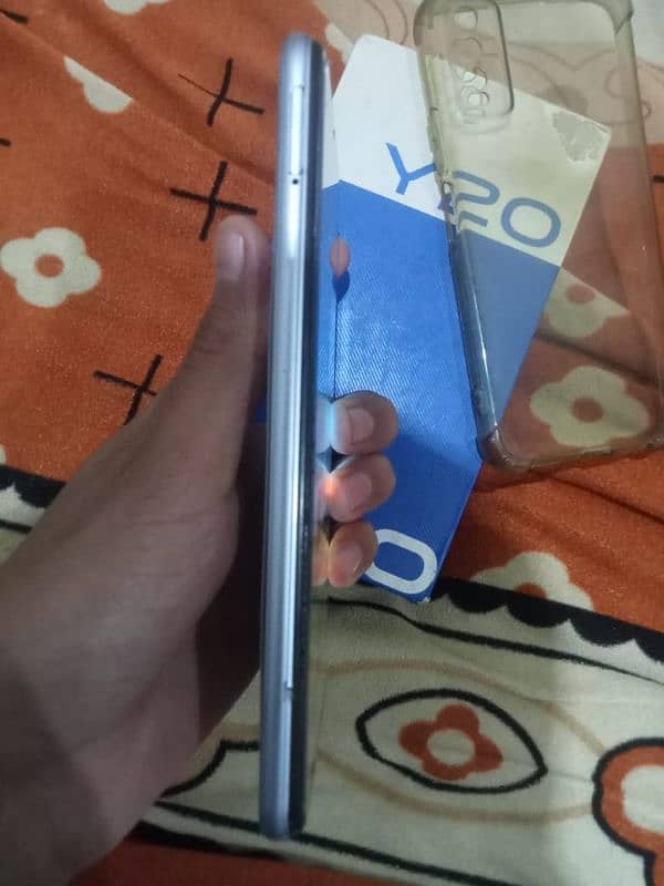 Vivo Y20. Urgently need money 4