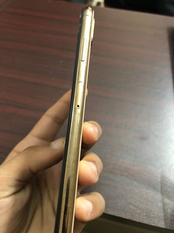 Iphone xs max 512 GB NON PTA 1