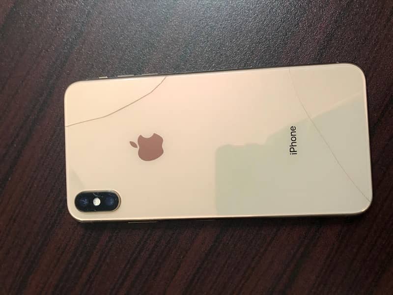 Iphone xs max 512 GB NON PTA 4