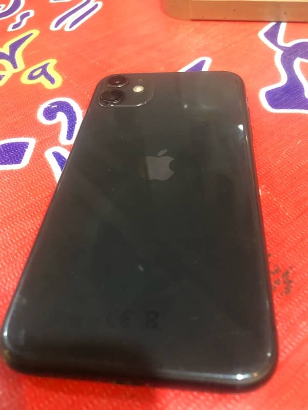 iPhone 11 urgent sale 8