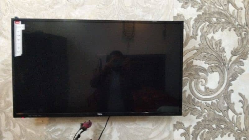 40 inch LCD 1