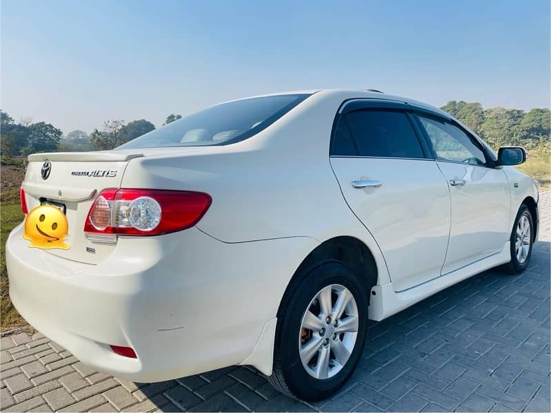 Toyota Corolla Altis SR 2010 3