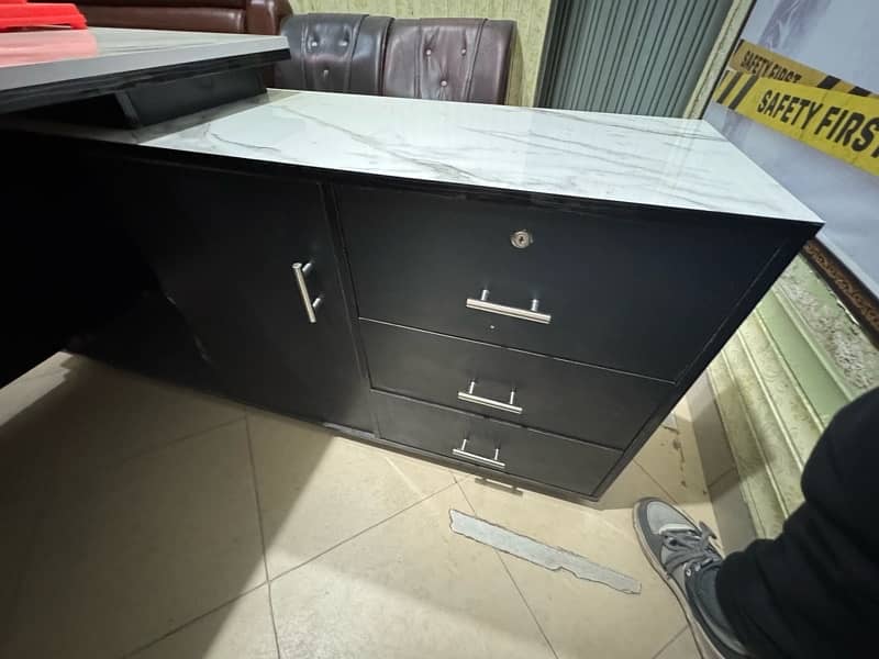 office Furniture For sale 3