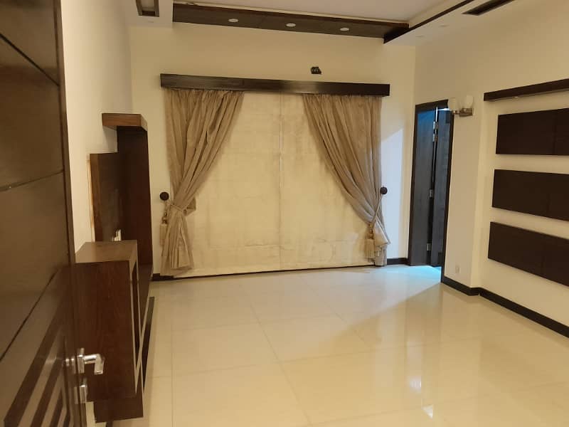 1 Kanal Luxury Brand New Modern House For Rent In Gulbahar Block Sector B Bahria Town Lahore 23