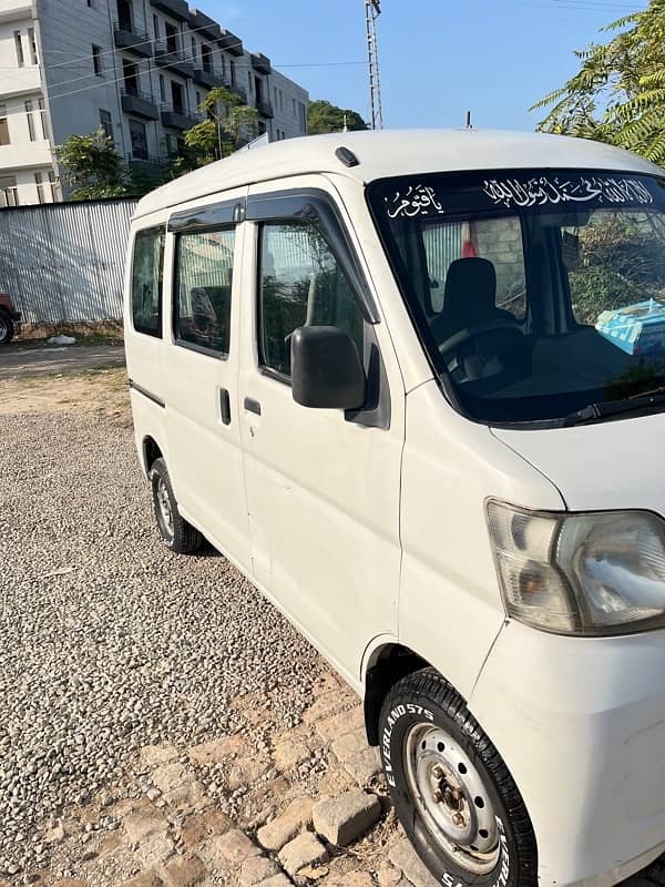 Daihatsu Hijet 2011 1