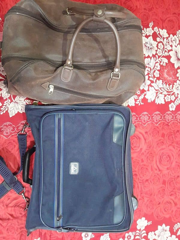 traveling bags 0