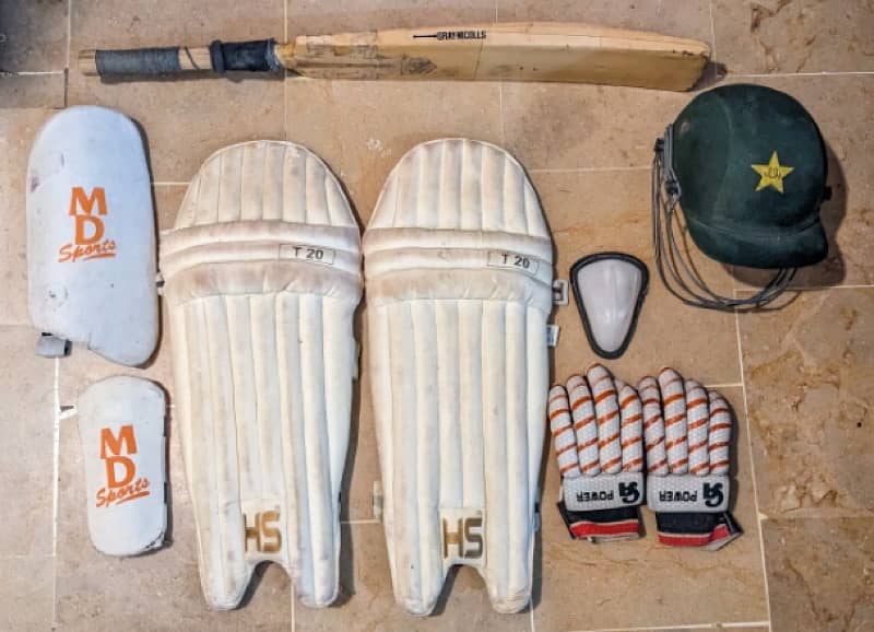 Lefty Complete Cricket Kit with bag 0