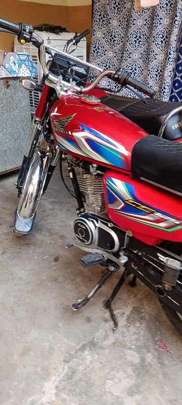 Honda 125 2022 8