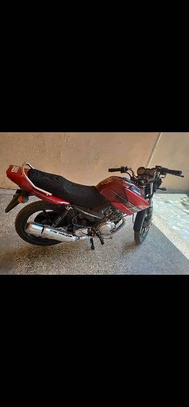 Selling my beloved ybr 125 esd 0